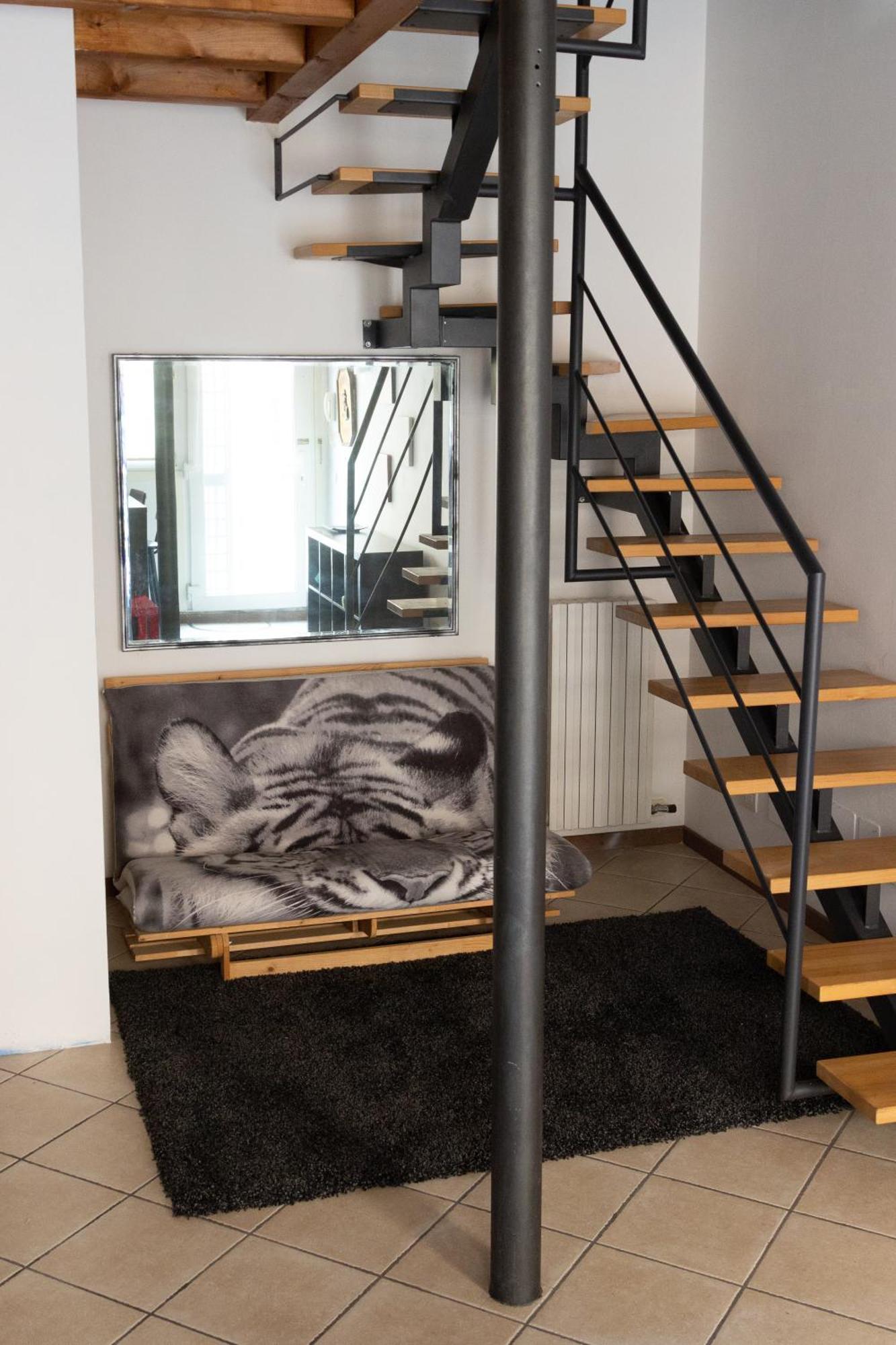 Nest Apartment *